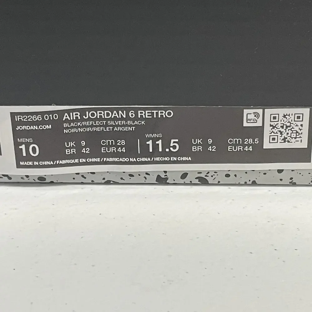 Air Jordan 6 Retro Cap and Gown IR2266 010 Size 10 Black Silver Suede Sneaker